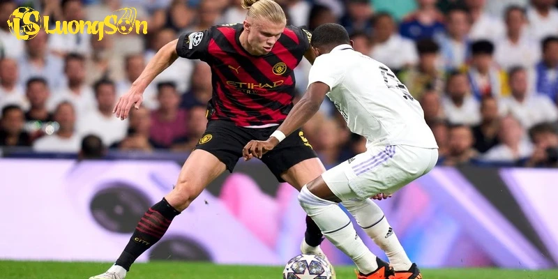 Real Vs Man City 20/02 - LuongSon TV Dự Đoán Kết Quả Bất Ngờ 7 Real vs Man City – Trận đại chiến rực lửa tại Champions League!