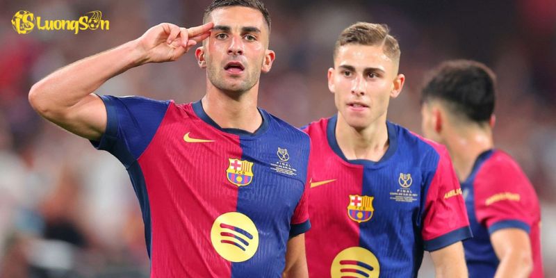 Ferran Torres: Thẻ Vàng Ở El Clásico Và Tin Gia Hạn Hợp Đồng 2025 5 Khoảnh khắc chú ý khi Ferran Torres nhận thẻ vàng ở phút 90+11'