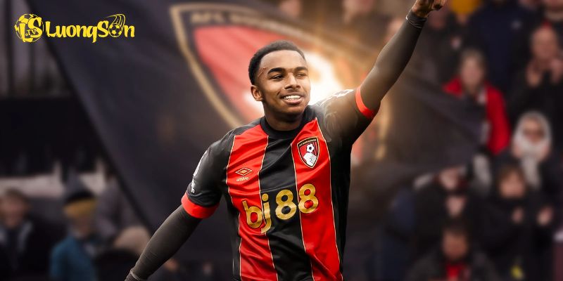 Eli Junior Kroupi: Hiện Tượng 19 Tuổi Làm Rung Chuyển Premier League 6 Màn trình diễn bất ngờ hấp dẫn của Eli Junior Kroupi